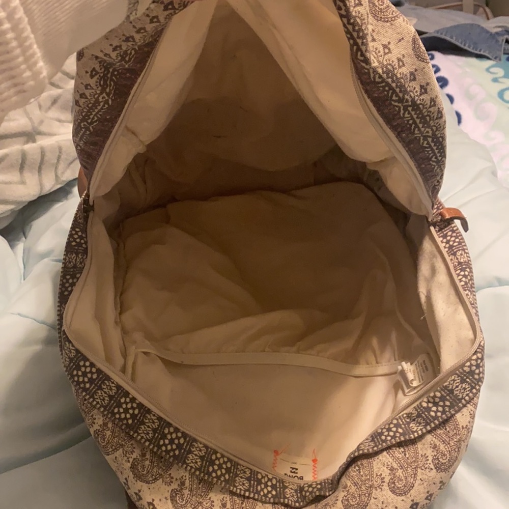Billabong Backpack - Picture 4 of 4